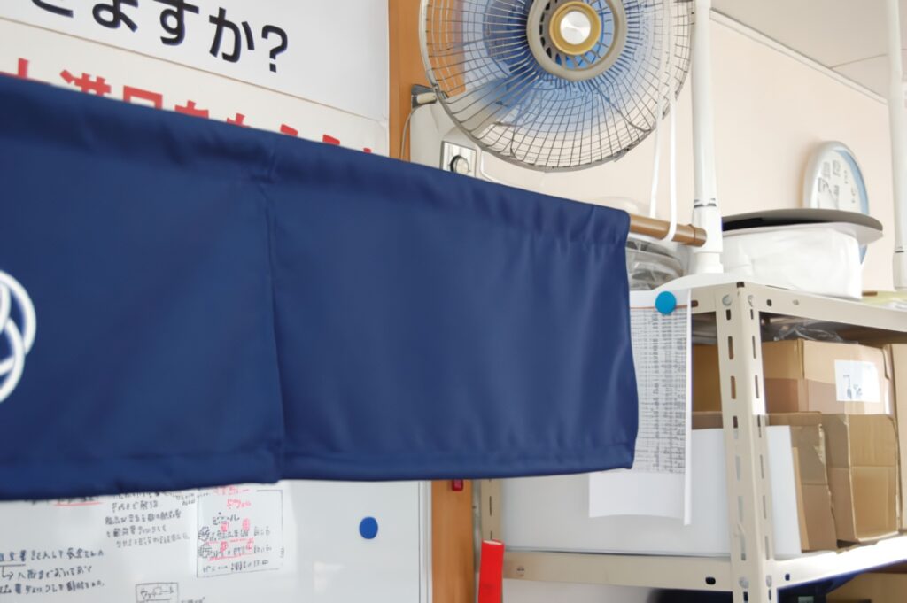 風対策を施したのれん