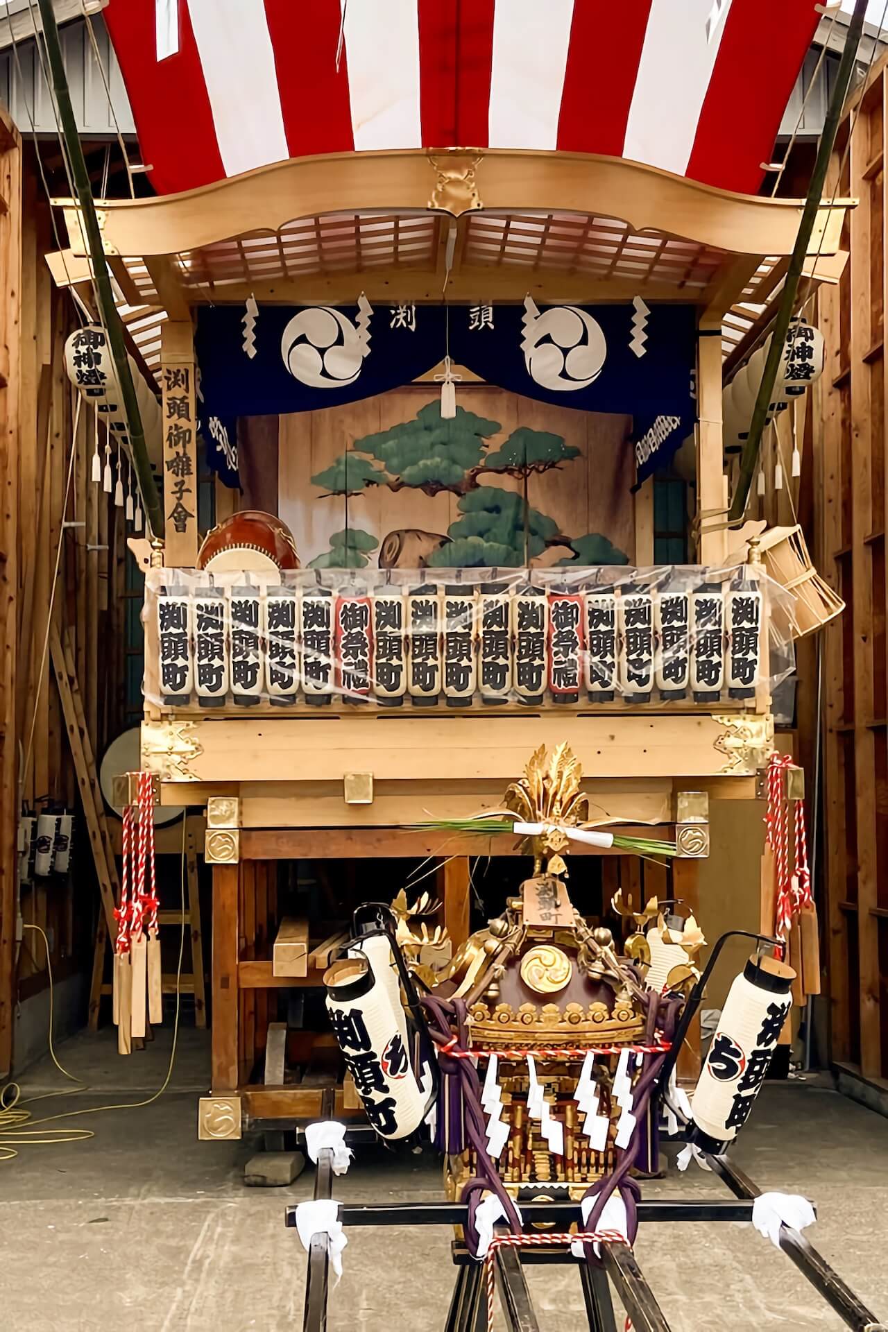 山車ののれん